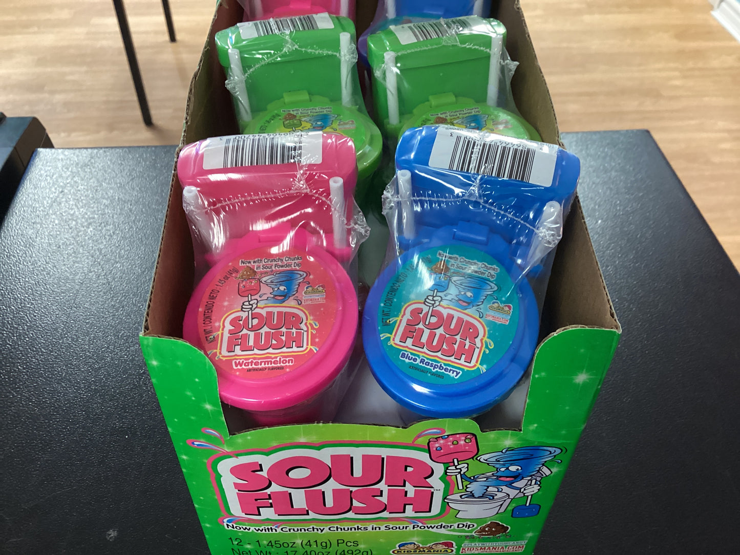 Sour Flush with Crunchy Chunks in Sour Powder Dip 41g
