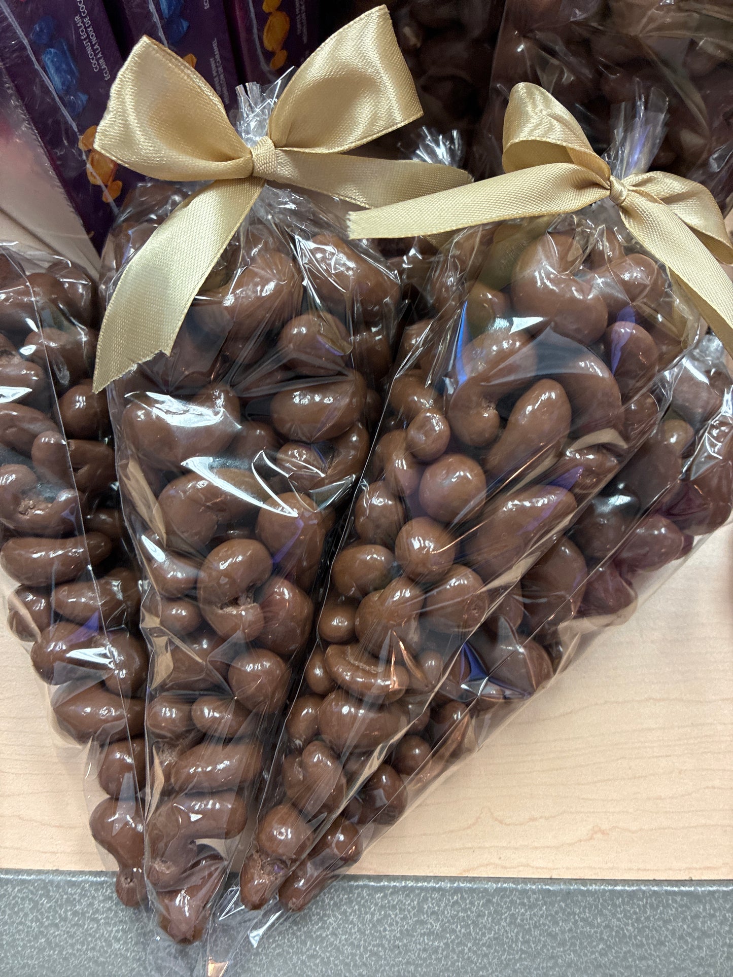 Chocolate covered cashew 250g