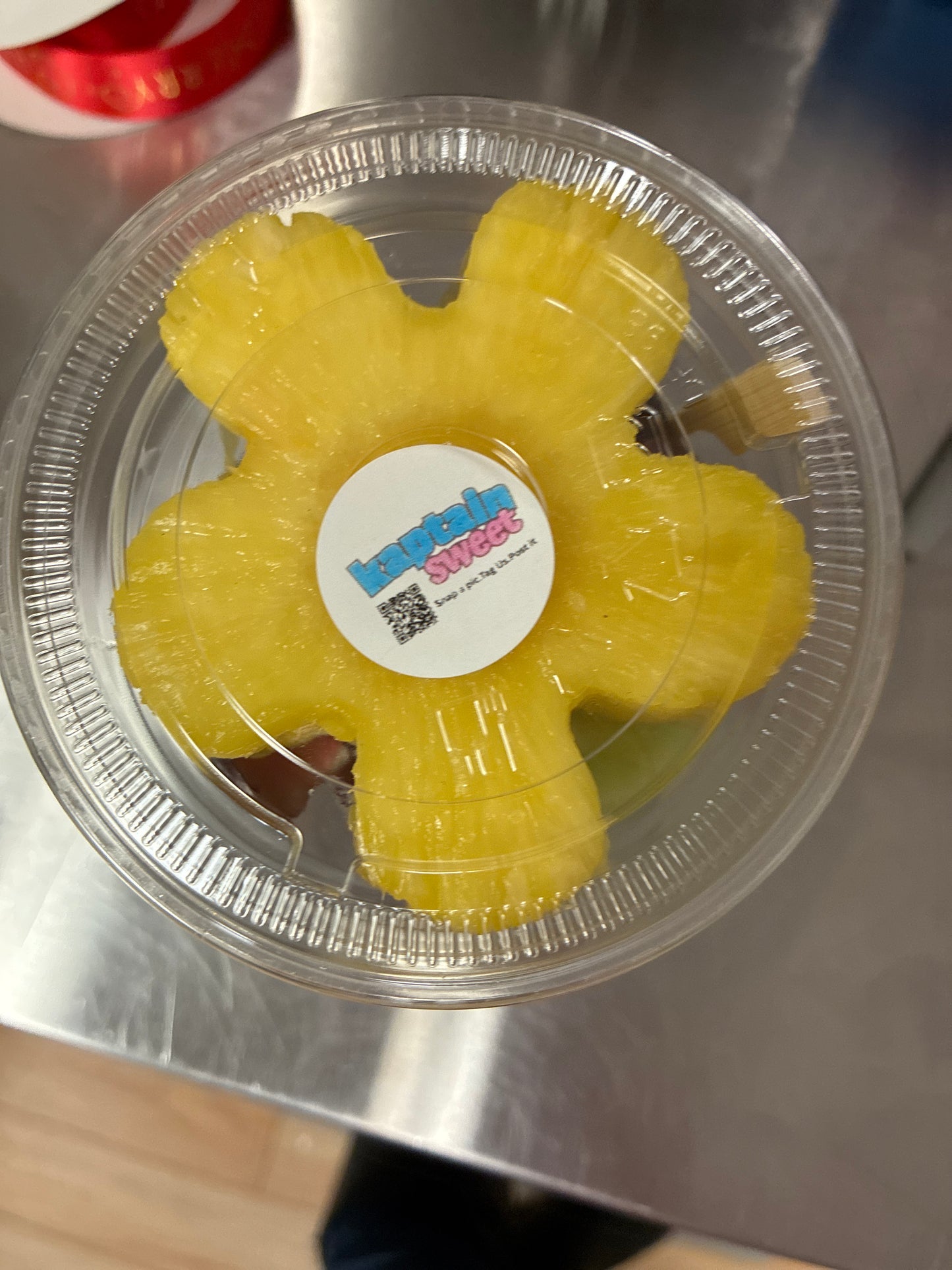 Fruit cup small with flower