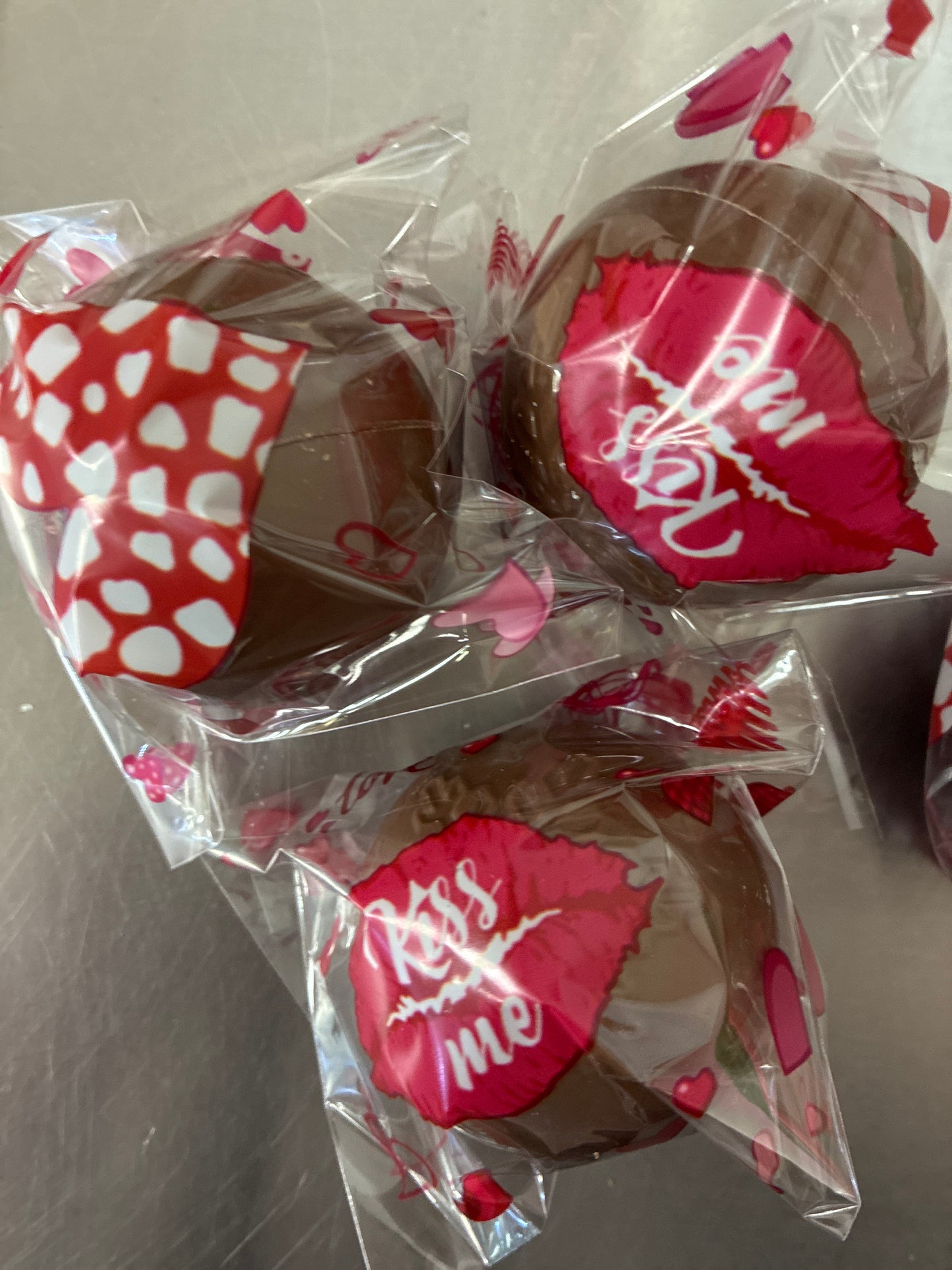 Valentine chocolate Bomb