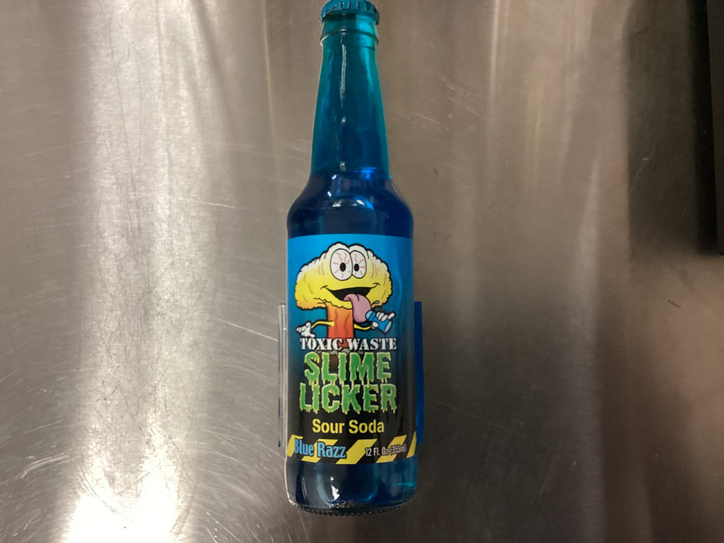 Toxic Waste Slime Licker Sour Soda Blue Razz 355ml