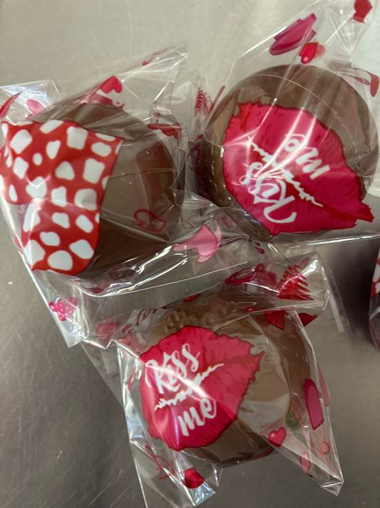 Valentine chocolate Bomb