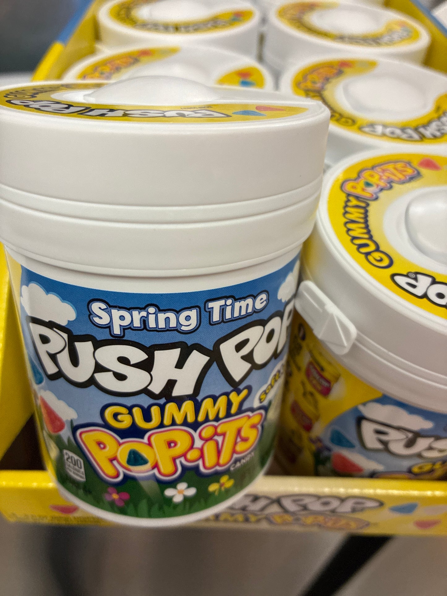 Push pop gummy pop it’s