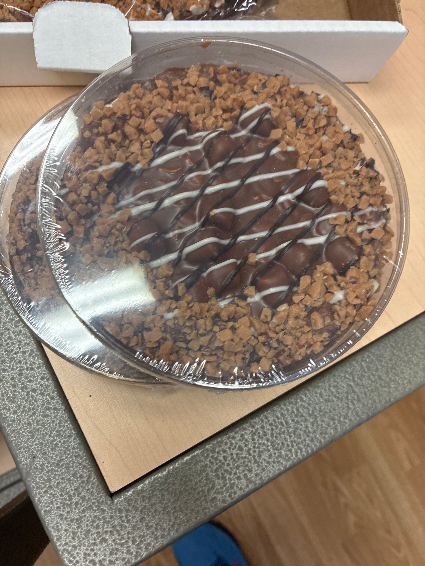 Small chocolate pizza