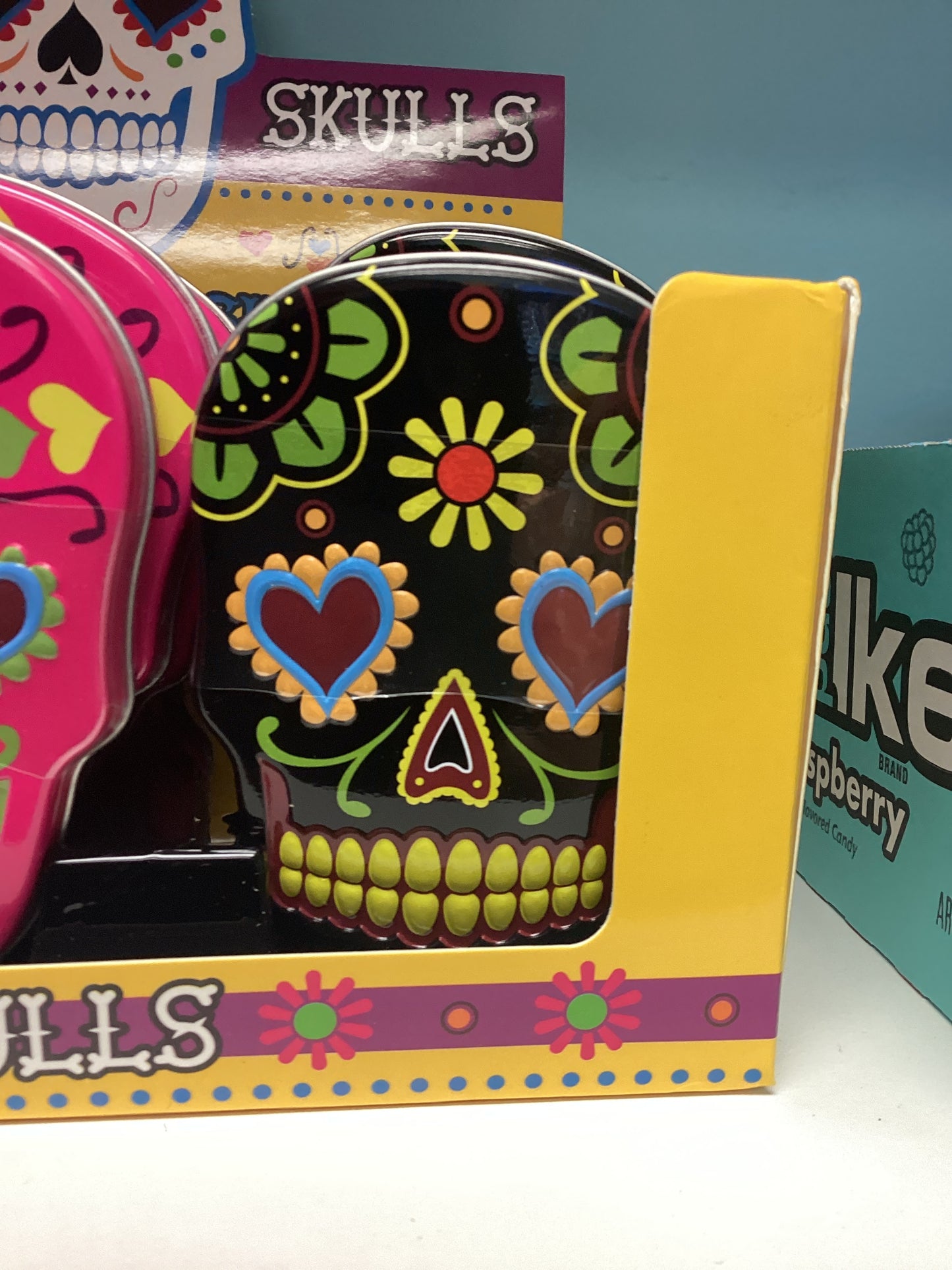 Sugar skulls black