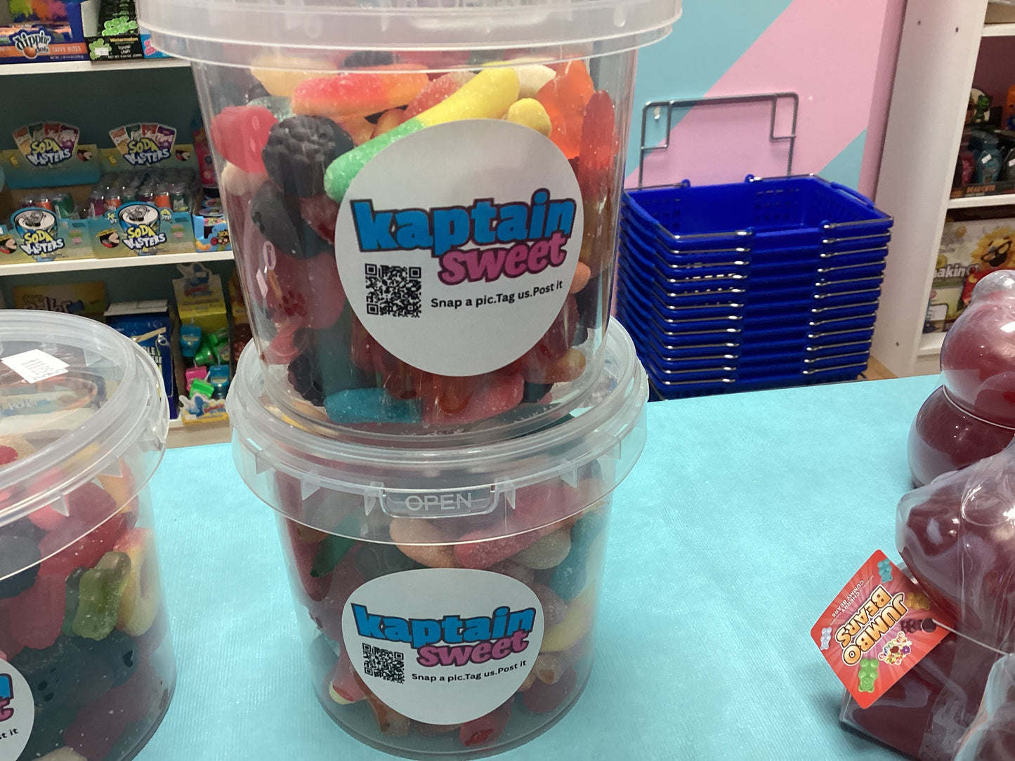 Candy bucket